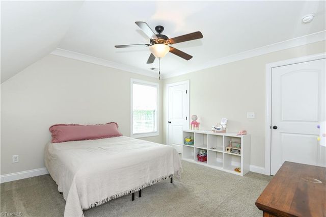 5609 Crooked Oak Drive, Summerfield, NC 27358