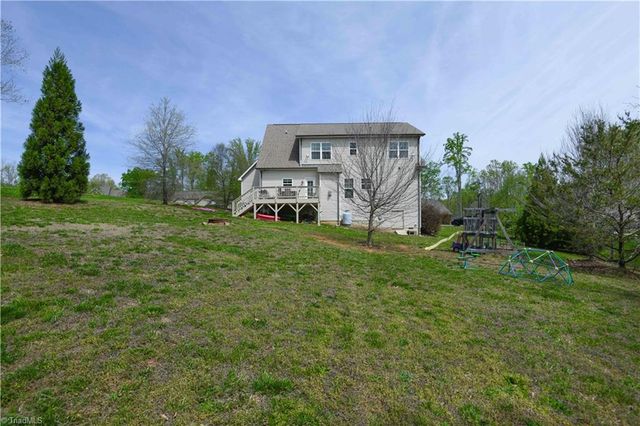 5609 Crooked Oak Drive, Summerfield, NC 27358