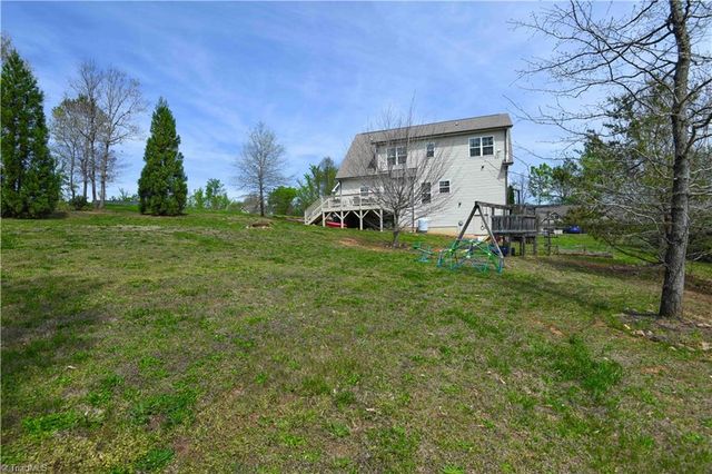 5609 Crooked Oak Drive, Summerfield, NC 27358