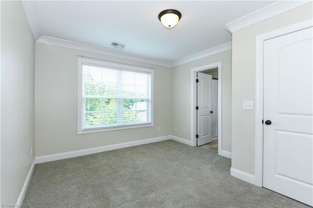 5609 Crooked Oak Drive, Summerfield, NC 27358