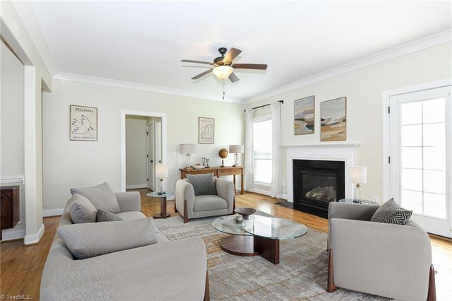 5609 Crooked Oak Drive, Summerfield, NC 27358