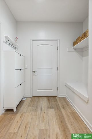 11909 S 212th Street, Gretna, NE 68028