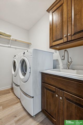 11909 S 212th Street, Gretna, NE 68028