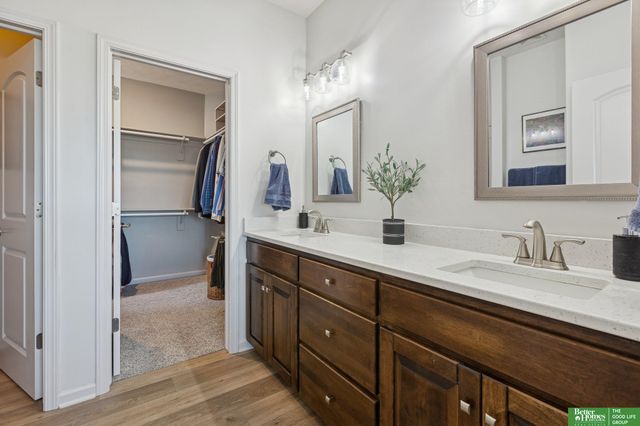 11909 S 212th Street, Gretna, NE 68028