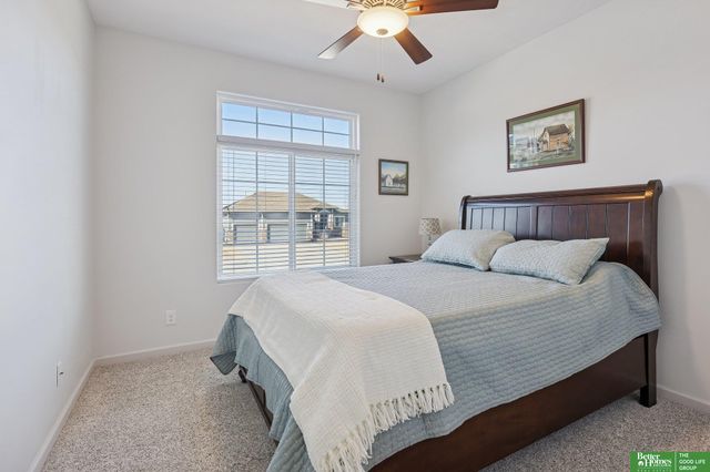 11909 S 212th Street, Gretna, NE 68028