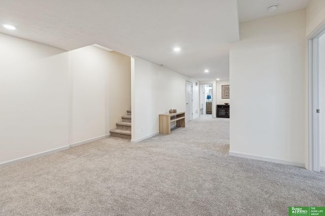 11909 S 212th Street, Gretna, NE 68028