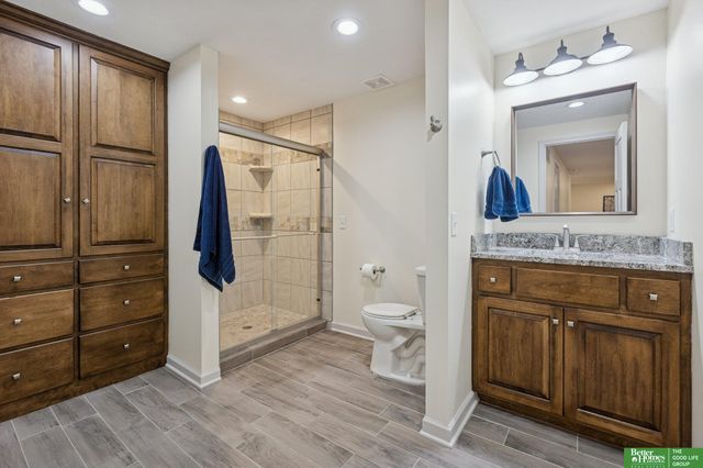 11909 S 212th Street, Gretna, NE 68028