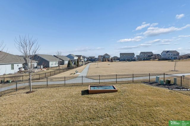 11909 S 212th Street, Gretna, NE 68028