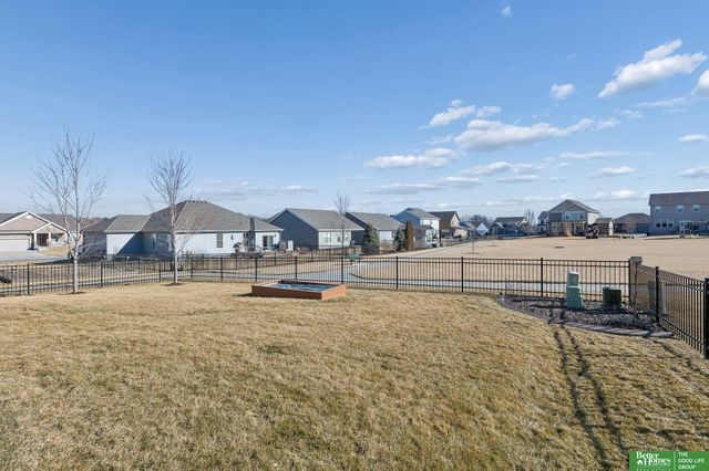 11909 S 212th Street, Gretna, NE 68028
