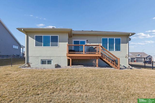 11909 S 212th Street, Gretna, NE 68028