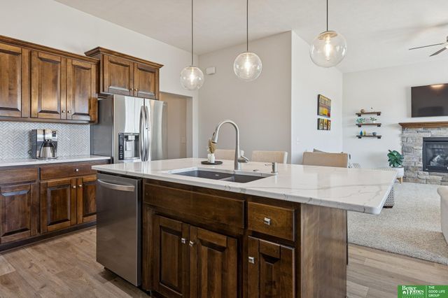 11909 S 212th Street, Gretna, NE 68028