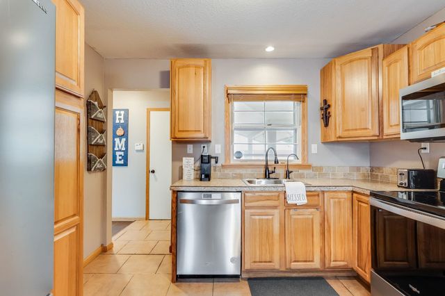 4119 W Westport St, Wichita, KS 67212