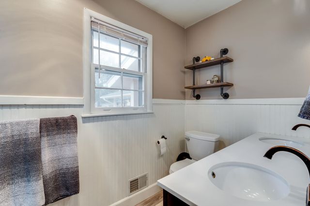 4119 W Westport St, Wichita, KS 67212