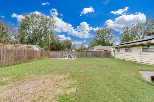 4119 W Westport St, Wichita, KS 67212