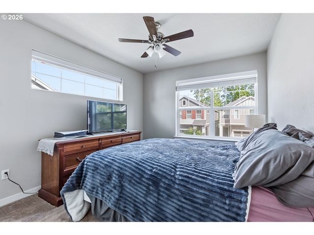 4412 Se HARDWOOD Ln, Hillsboro, OR 97123