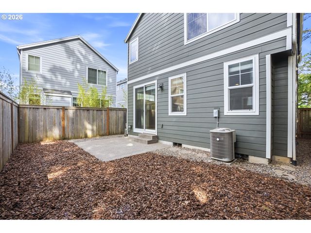 4412 Se HARDWOOD Ln, Hillsboro, OR 97123