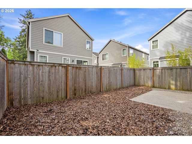 4412 Se HARDWOOD Ln, Hillsboro, OR 97123