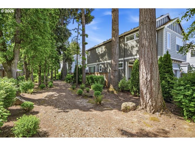4412 Se HARDWOOD Ln, Hillsboro, OR 97123
