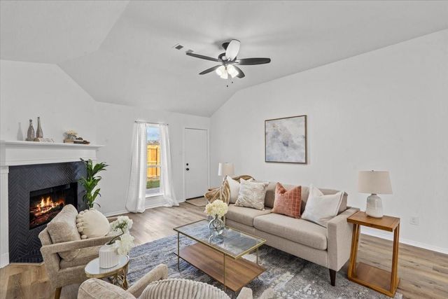 4835 Chase More Drive, Bacliff, TX 77518