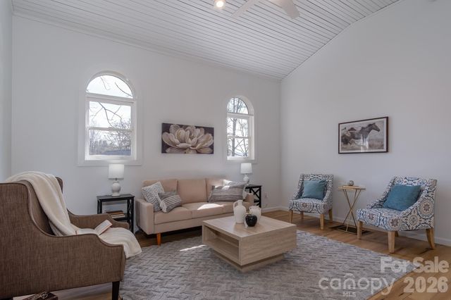 48 Elliott Road, Brevard, NC 28712