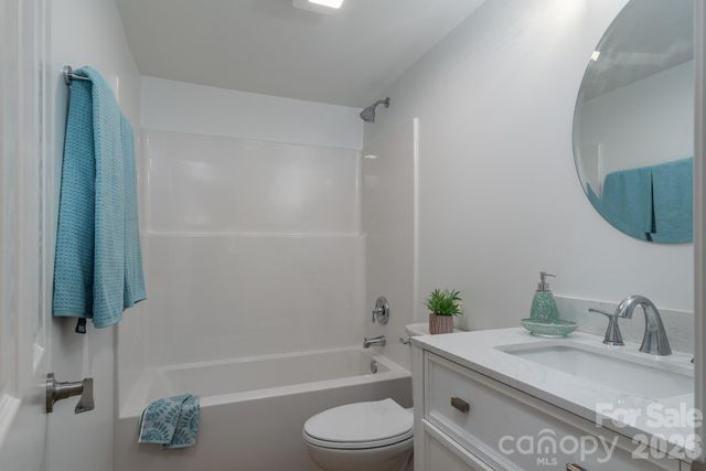 48 Elliott Road, Brevard, NC 28712