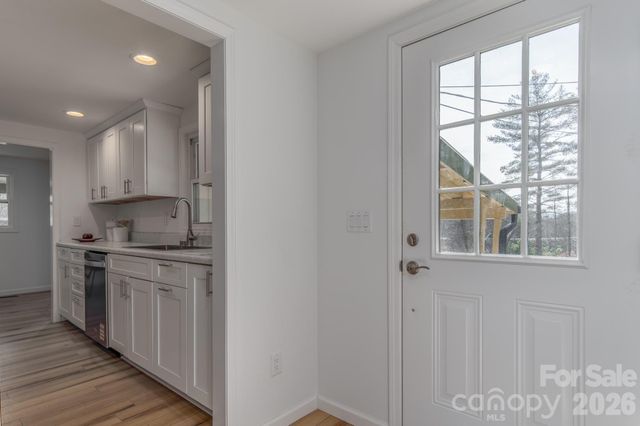 48 Elliott Road, Brevard, NC 28712