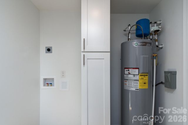 48 Elliott Road, Brevard, NC 28712