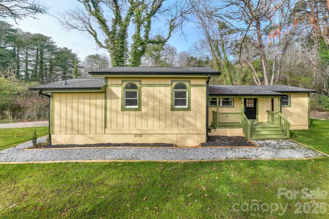 48 Elliott Road, Brevard, NC 28712