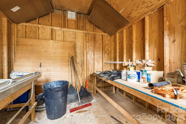 48 Elliott Road, Brevard, NC 28712