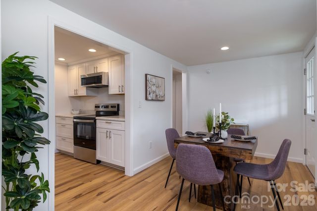 48 Elliott Road, Brevard, NC 28712