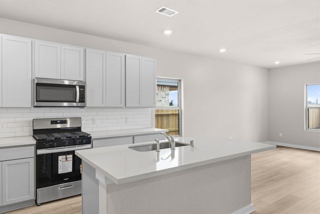 2010 Starlight Street, Angleton, TX 77515