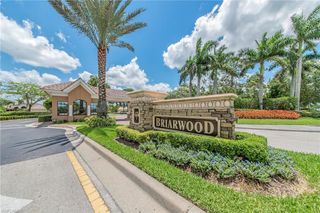 1015 Tivoli LN, Naples, FL 34104