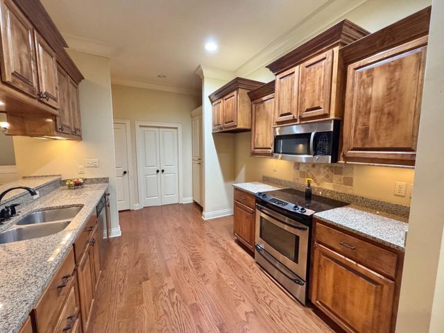 40 Cambrian Ridge, Petal, MS 39465