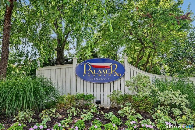 123 Harbor Drive 210, Stamford, CT 06902