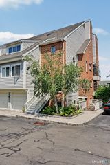 123 Harbor Drive 210, Stamford, CT 06902