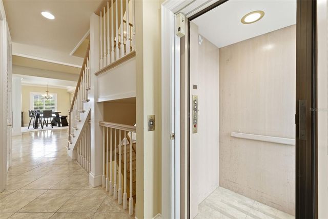 24 N PINE CIRCLE, Belleair, FL 33756