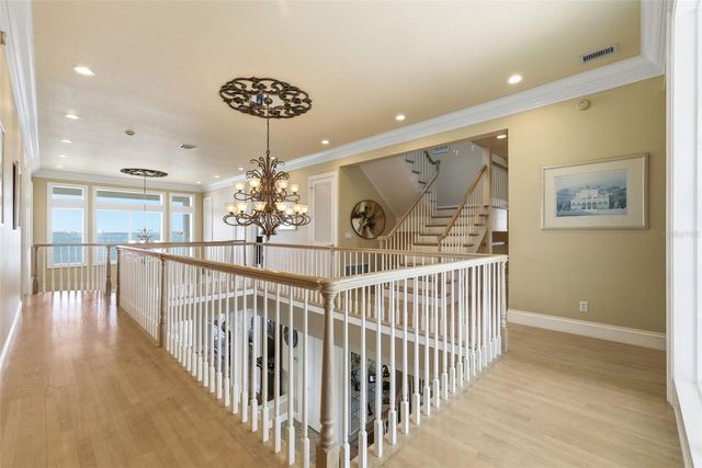 24 N PINE CIRCLE, Belleair, FL 33756