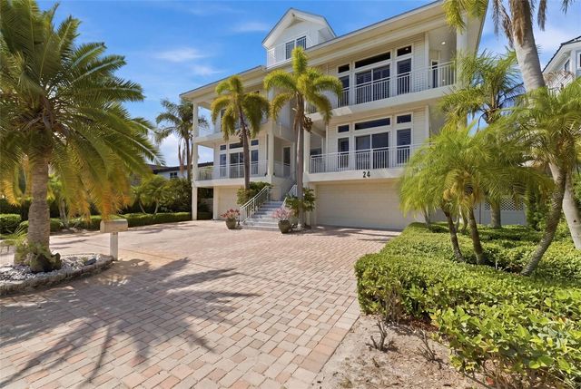 24 N PINE CIRCLE, Belleair, FL 33756