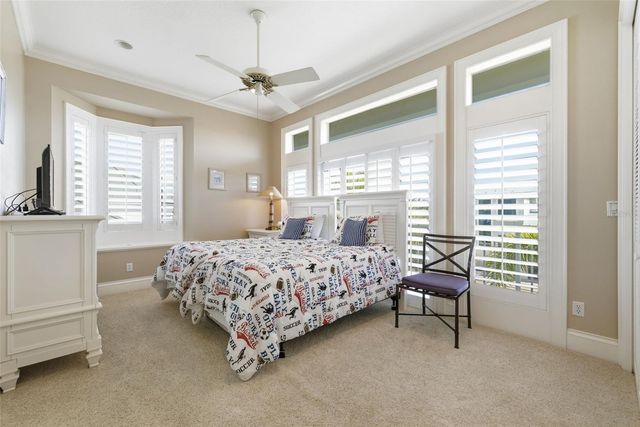 24 N PINE CIRCLE, Belleair, FL 33756