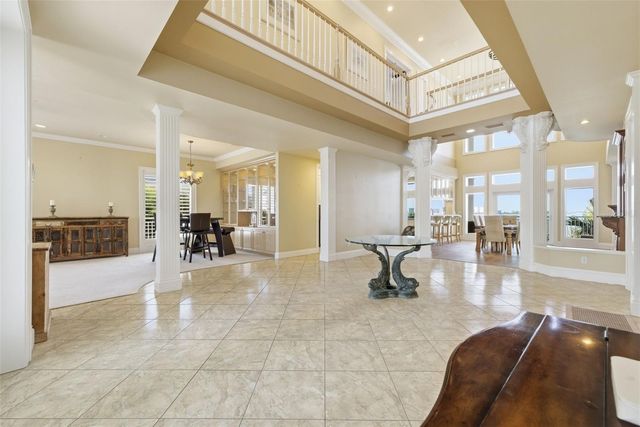24 N PINE CIRCLE, Belleair, FL 33756