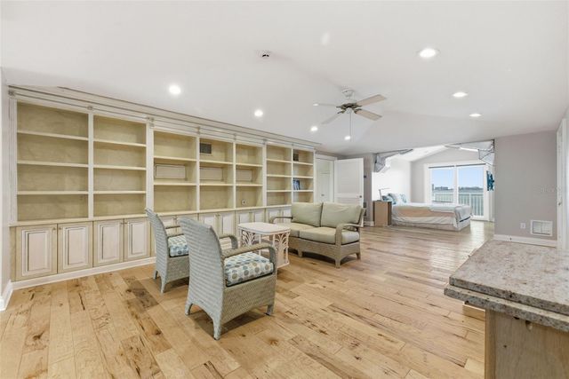 24 N PINE CIRCLE, Belleair, FL 33756