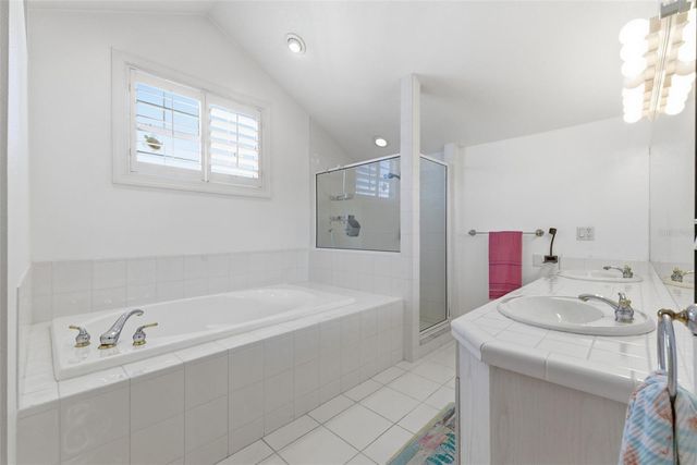 24 N PINE CIRCLE, Belleair, FL 33756