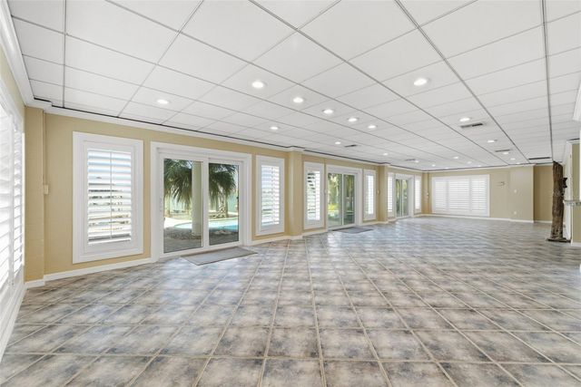 24 N PINE CIRCLE, Belleair, FL 33756