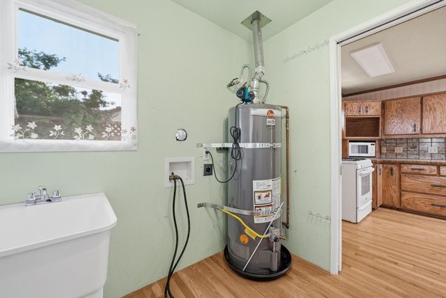 90 Victor Avenue, Campbell, CA 95008