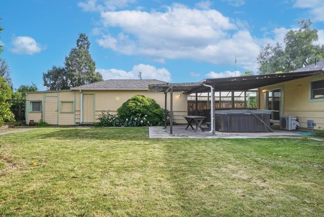 90 Victor Avenue, Campbell, CA 95008