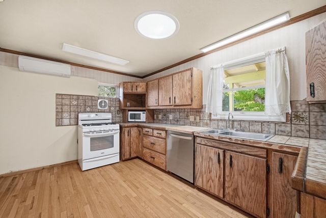 90 Victor Avenue, Campbell, CA 95008