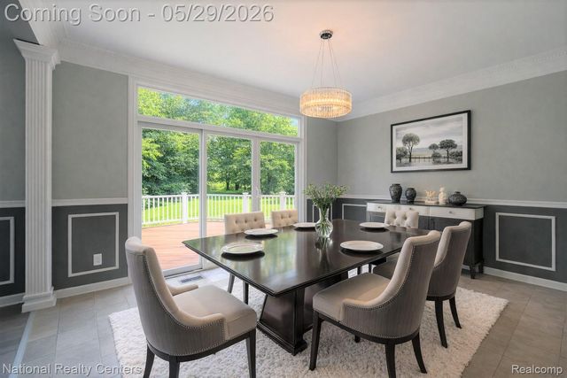 2056 Somerville, Rochester Hills, MI 48307
