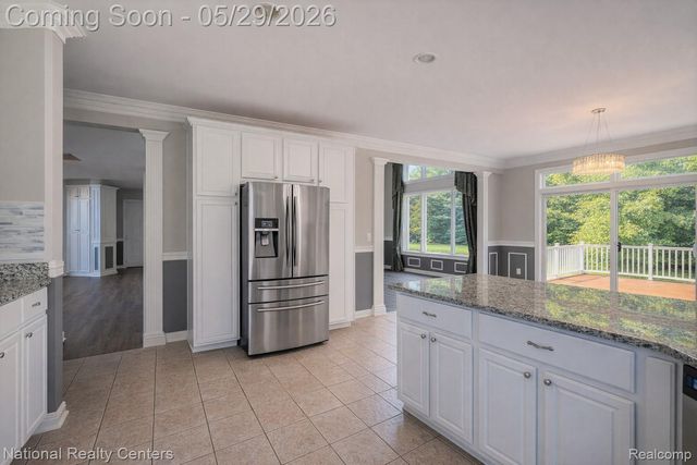 2056 Somerville, Rochester Hills, MI 48307