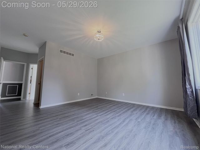 2056 Somerville, Rochester Hills, MI 48307