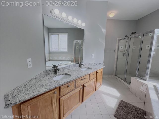 2056 Somerville, Rochester Hills, MI 48307